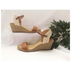 Lucky Brand Straw Wedges